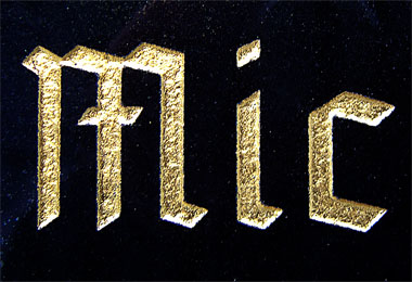 Inschrift aus Gold